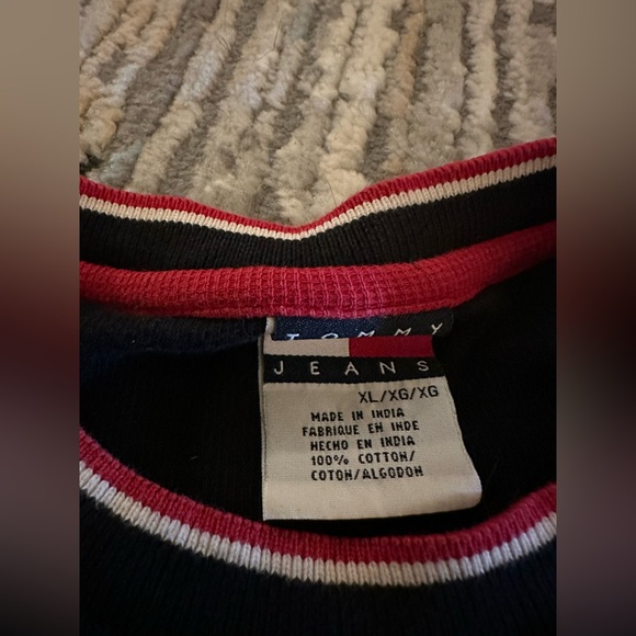 Tommy Jeans Vintage Cropped Tee - Picture 2 of 4